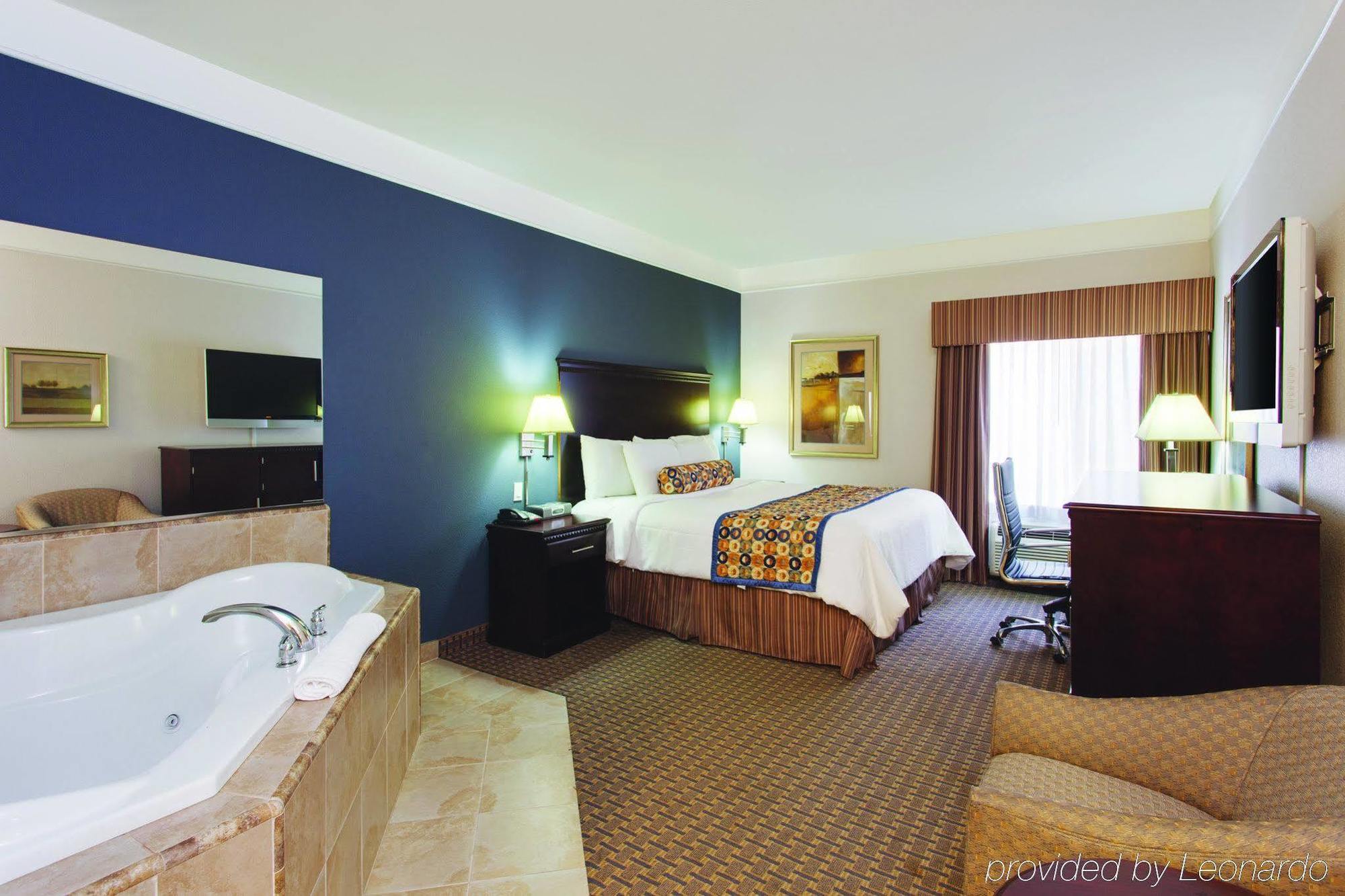Fairfield By Marriott Inn & Suites Fresno Riverpark Εξωτερικό φωτογραφία