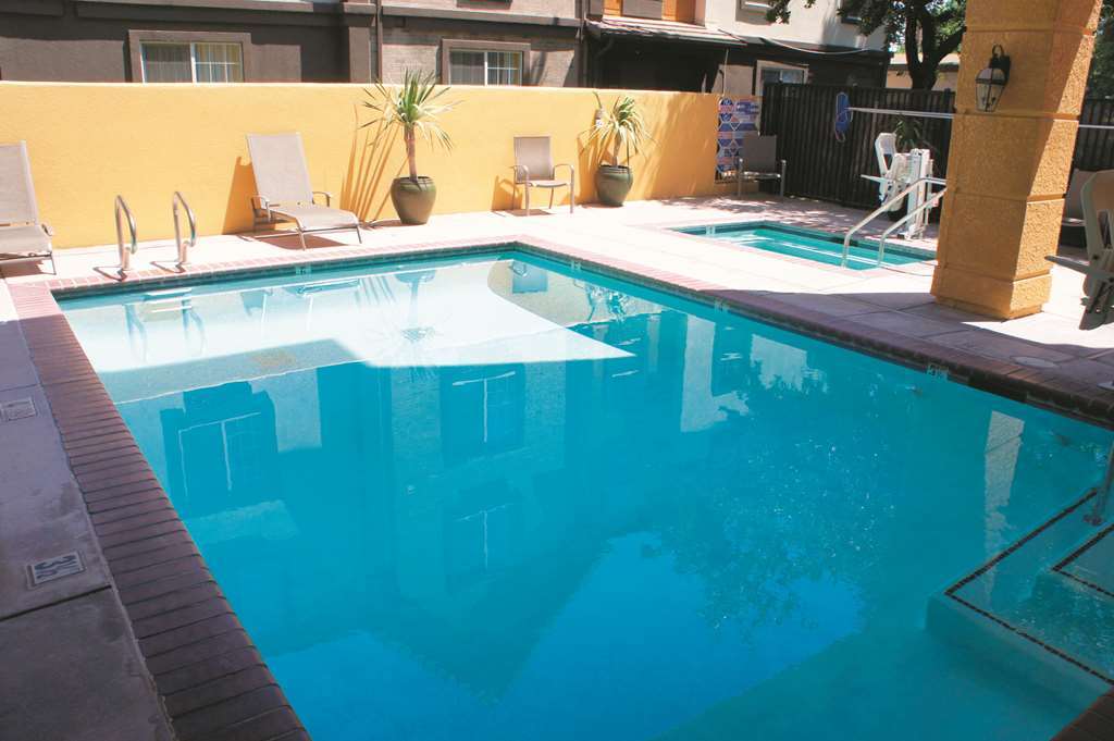 Fairfield By Marriott Inn & Suites Fresno Riverpark Ανέσεις φωτογραφία